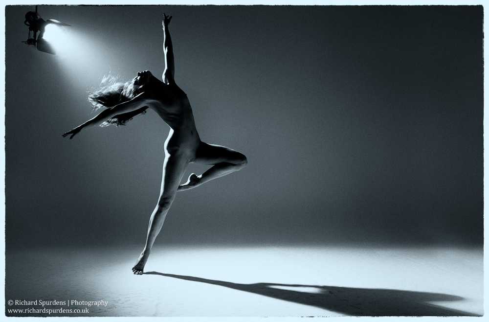 dance photographer - dance photography - in the mono