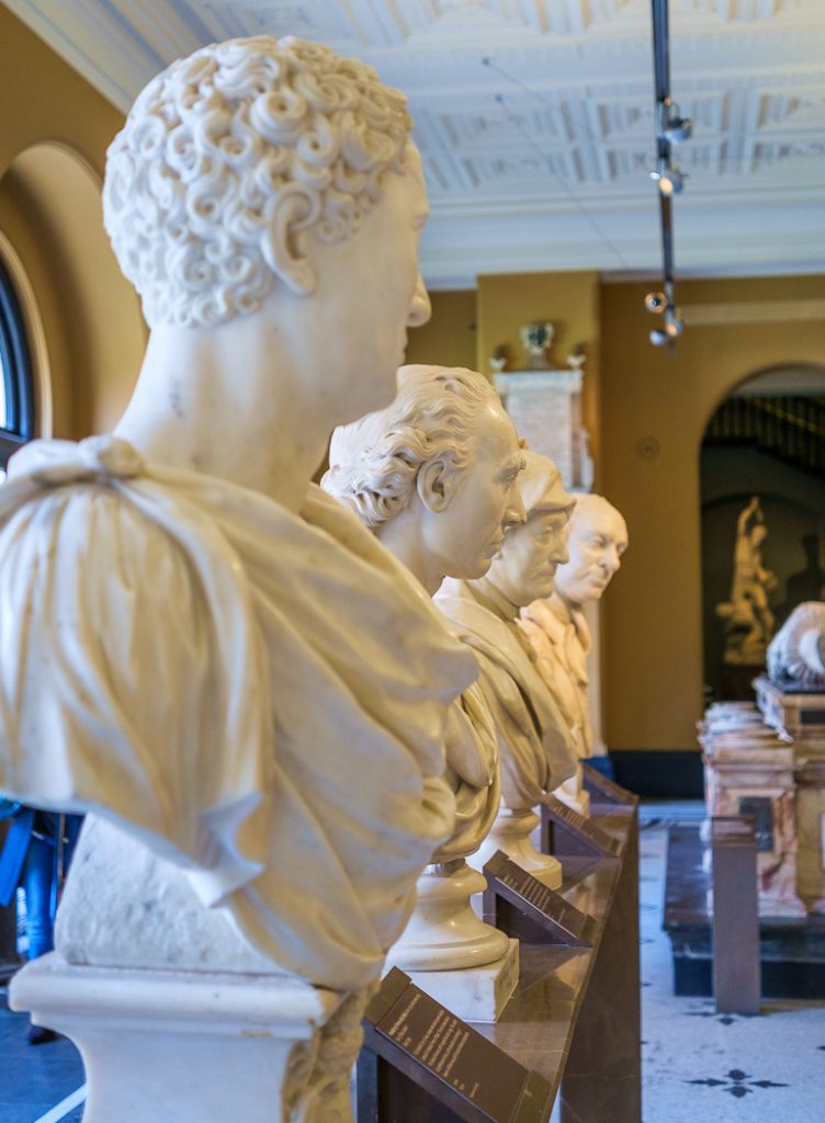 Architecture Photography - Architecture Photographer - bust figures in the v&a museum